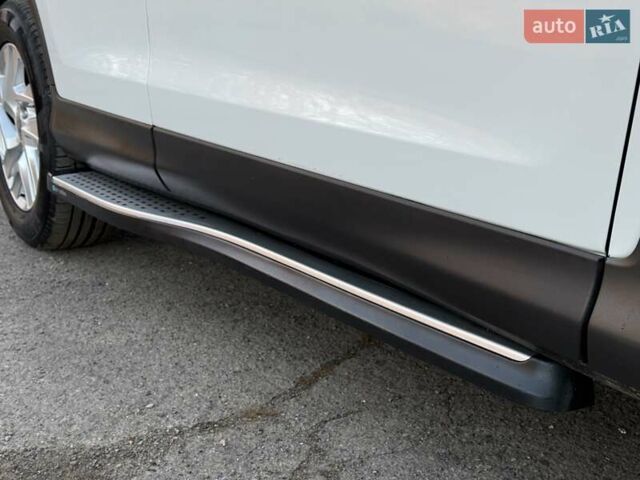 Белый Хонда СРВ, объемом двигателя 1.6 л и пробегом 176 тыс. км за 17890 $, фото 15 на Automoto.ua