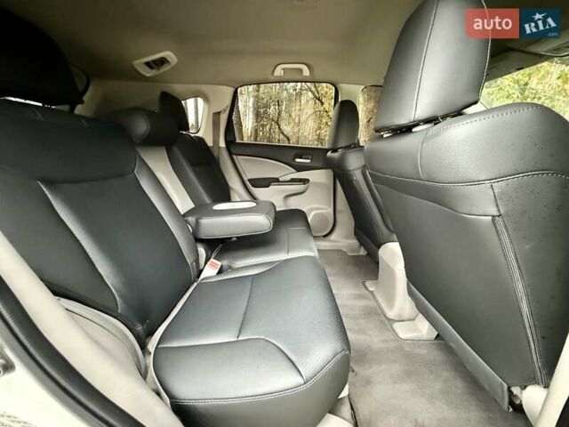 Хонда СРВ 2015 в Киеве на Automoto.ua Белый Хонда СРВ, объемом двигателя 2.4 л и пробегом 171 тыс. км за 14900 $, фото 26 на Automoto.ua