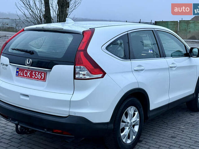 Белый Хонда СРВ, объемом двигателя 1.6 л и пробегом 176 тыс. км за 15800 $, фото 2 на Automoto.ua