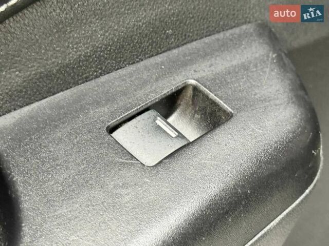 Білий Хонда СРВ, об'ємом двигуна 2.36 л та пробігом 164 тис. км за 14900 $, фото 35 на Automoto.ua