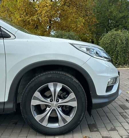 Хонда СРВ 2016 в Бершаде на Automoto.ua Белый Хонда СРВ, объемом двигателя 1.6 л и пробегом 136 тыс. км за 21950 $, фото 3 на Automoto.ua