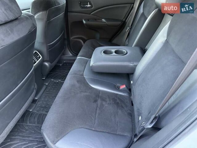 Белый Хонда СРВ, объемом двигателя 1.6 л и пробегом 135 тыс. км за 21299 $, фото 31 на Automoto.ua
