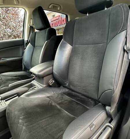 Хонда СРВ 2016 в Бершаде на Automoto.ua Белый Хонда СРВ, объемом двигателя 1.6 л и пробегом 136 тыс. км за 21950 $, фото 33 на Automoto.ua