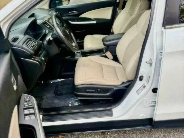 Хонда СРВ 2016 в Одессе на Automoto.ua Белый Хонда СРВ, объемом двигателя 2.4 л и пробегом 75 тыс. км за 5100 $, фото 9 на Automoto.ua