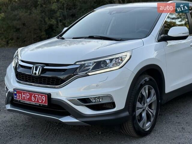 Белый Хонда СРВ, объемом двигателя 1.6 л и пробегом 135 тыс. км за 21299 $, фото 8 на Automoto.ua