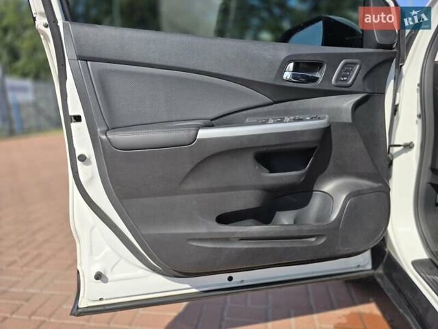 Белый Хонда СРВ, объемом двигателя 2.36 л и пробегом 110 тыс. км за 17700 $, фото 6 на Automoto.ua