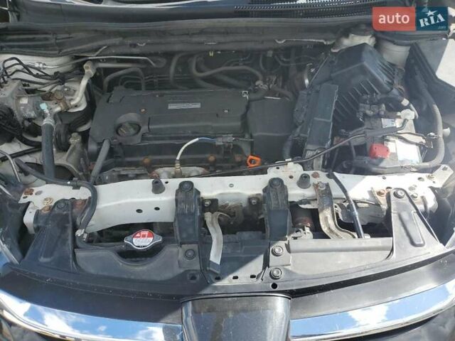 Белый Хонда СРВ, объемом двигателя 2.36 л и пробегом 187 тыс. км за 3700 $, фото 11 на Automoto.ua