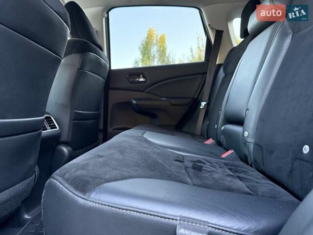 Белый Хонда СРВ, объемом двигателя 1.6 л и пробегом 135 тыс. км за 21299 $, фото 22 на Automoto.ua
