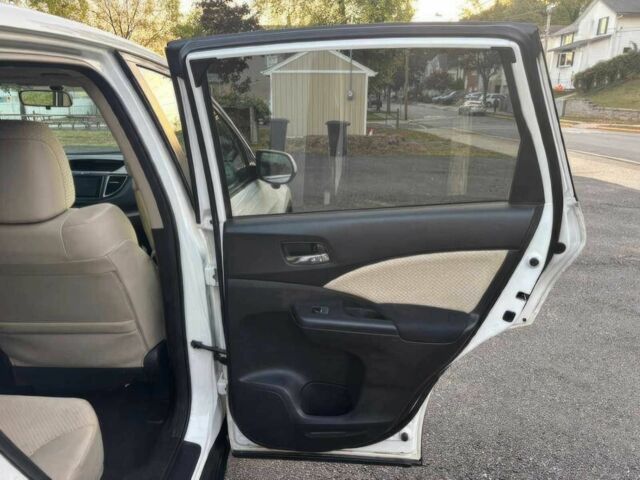 Хонда СРВ 2016 в Полтаве на Automoto.ua Белый Хонда СРВ, объемом двигателя 2.4 л и пробегом 84 тыс. км за 9800 $, фото 9 на Automoto.ua