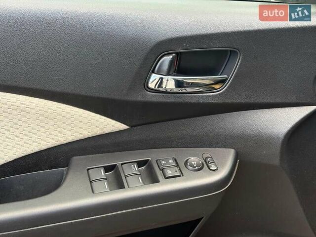 Белый Хонда СРВ, объемом двигателя 2.4 л и пробегом 184 тыс. км за 15690 $, фото 16 на Automoto.ua