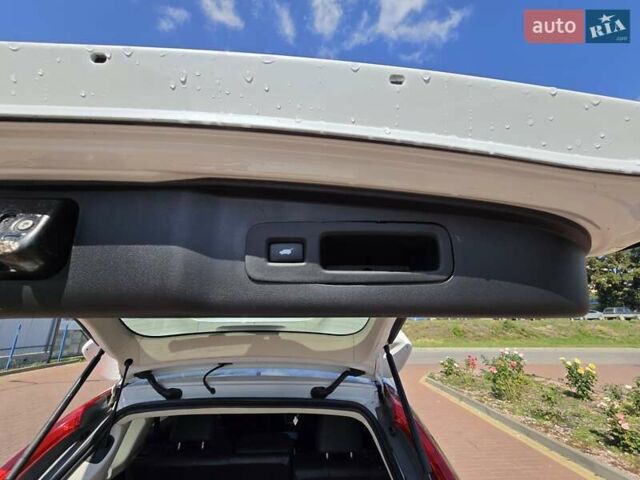 Белый Хонда СРВ, объемом двигателя 2.36 л и пробегом 110 тыс. км за 17700 $, фото 24 на Automoto.ua