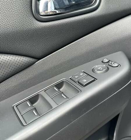 Хонда СРВ 2016 в Бершаде на Automoto.ua Белый Хонда СРВ, объемом двигателя 1.6 л и пробегом 136 тыс. км за 21950 $, фото 25 на Automoto.ua