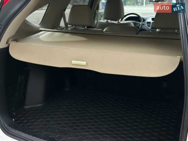 Білий Хонда СРВ, об'ємом двигуна 2.4 л та пробігом 175 тис. км за 14999 $, фото 27 на Automoto.ua