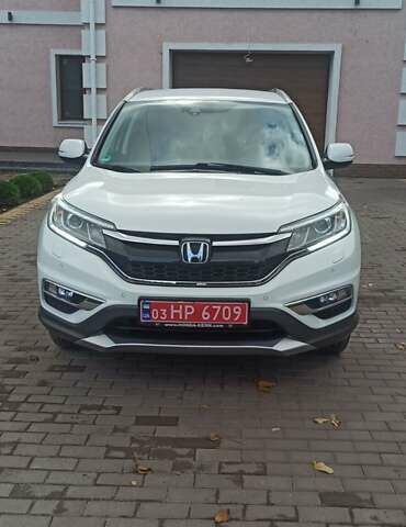 Хонда СРВ 2016 в Бершаде на Automoto.ua Белый Хонда СРВ, объемом двигателя 1.6 л и пробегом 136 тыс. км за 21950 $, фото 1 на Automoto.ua