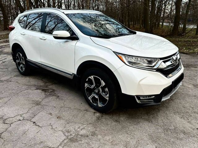 Белый Хонда СРВ, объемом двигателя 1.5 л и пробегом 101 тыс. км за 16300 $, фото 2 на Automoto.ua