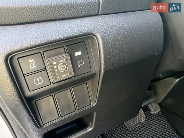 Белый Хонда СРВ, объемом двигателя 2.36 л и пробегом 64 тыс. км за 19700 $, фото 11 на Automoto.ua
