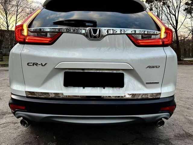 Белый Хонда СРВ, объемом двигателя 1.5 л и пробегом 101 тыс. км за 16300 $, фото 5 на Automoto.ua