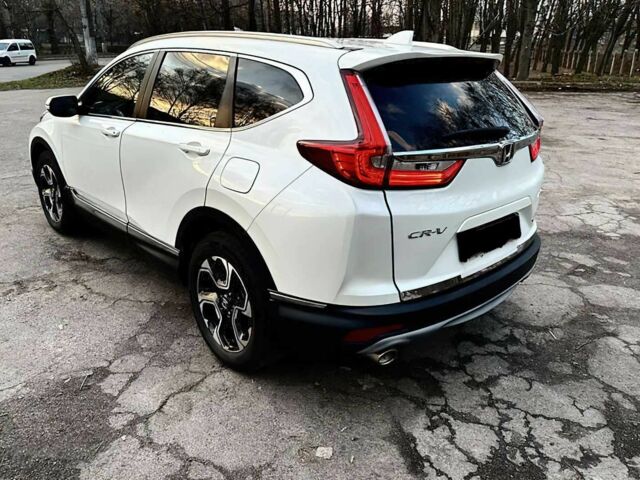 Белый Хонда СРВ, объемом двигателя 1.5 л и пробегом 101 тыс. км за 16300 $, фото 6 на Automoto.ua