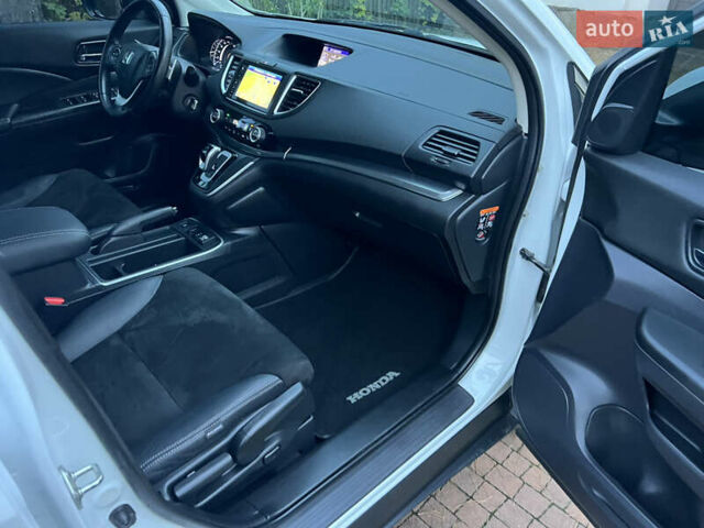 Белый Хонда СРВ, объемом двигателя 1.6 л и пробегом 151 тыс. км за 19850 $, фото 85 на Automoto.ua