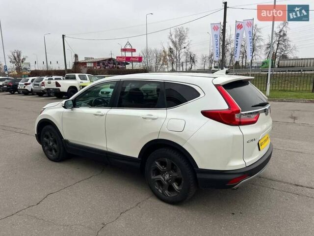 Белый Хонда СРВ, объемом двигателя 1.5 л и пробегом 178 тыс. км за 21200 $, фото 4 на Automoto.ua