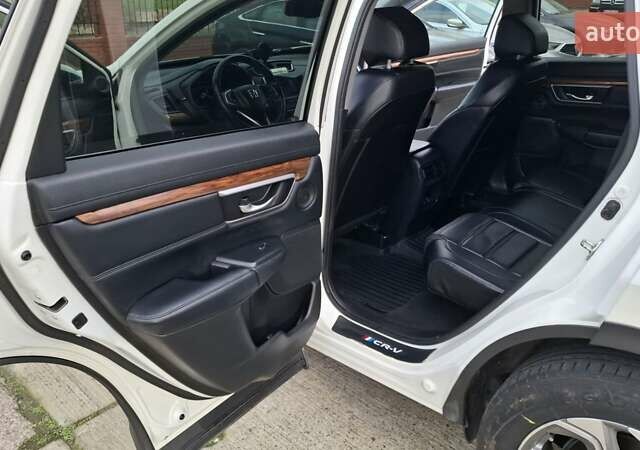 Белый Хонда СРВ, объемом двигателя 1.5 л и пробегом 108 тыс. км за 17700 $, фото 15 на Automoto.ua