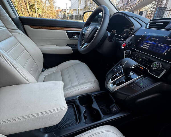 Белый Хонда СРВ, объемом двигателя 1.5 л и пробегом 177 тыс. км за 18500 $, фото 12 на Automoto.ua