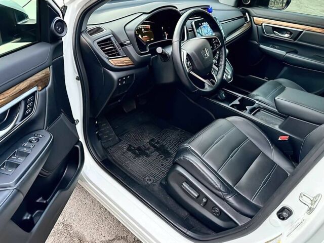 Белый Хонда СРВ, объемом двигателя 1.5 л и пробегом 101 тыс. км за 16300 $, фото 10 на Automoto.ua