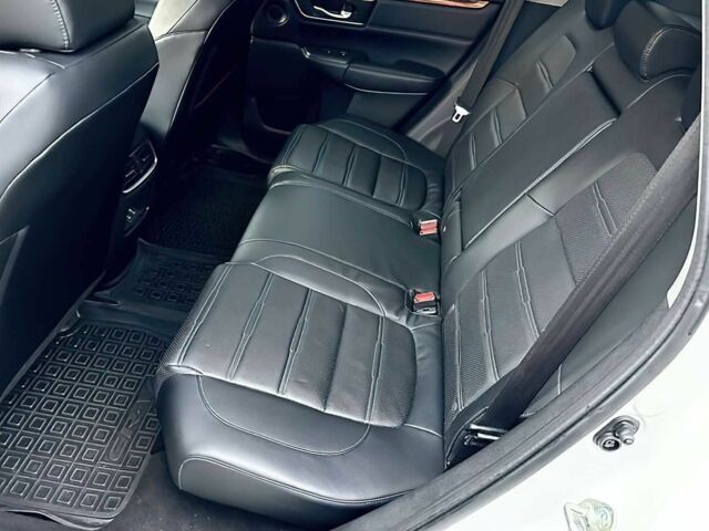 Белый Хонда СРВ, объемом двигателя 1.5 л и пробегом 101 тыс. км за 16300 $, фото 20 на Automoto.ua