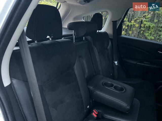 Белый Хонда СРВ, объемом двигателя 1.6 л и пробегом 151 тыс. км за 19850 $, фото 82 на Automoto.ua