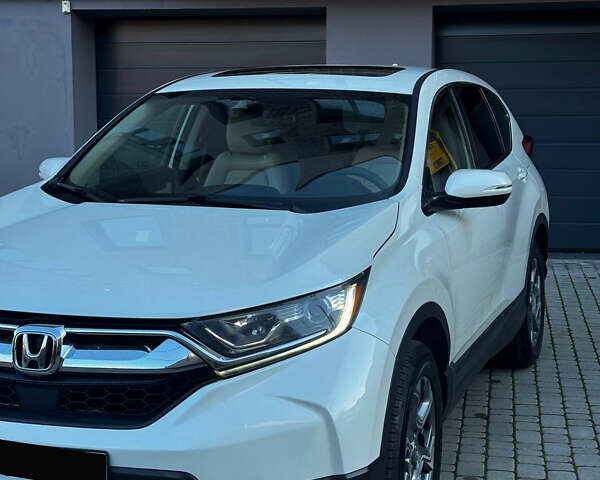 Белый Хонда СРВ, объемом двигателя 1.5 л и пробегом 177 тыс. км за 18500 $, фото 3 на Automoto.ua