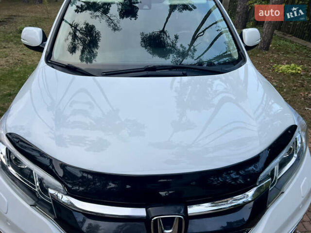 Белый Хонда СРВ, объемом двигателя 1.6 л и пробегом 151 тыс. км за 19850 $, фото 104 на Automoto.ua