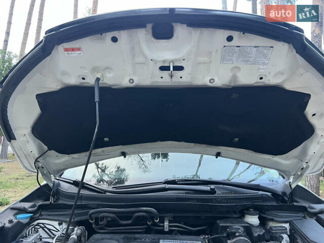 Белый Хонда СРВ, объемом двигателя 1.6 л и пробегом 151 тыс. км за 19850 $, фото 36 на Automoto.ua