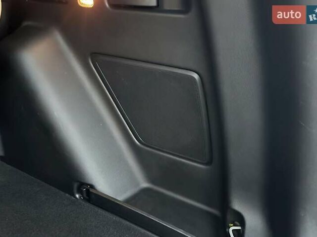 Белый Хонда СРВ, объемом двигателя 1.5 л и пробегом 101 тыс. км за 18300 $, фото 32 на Automoto.ua