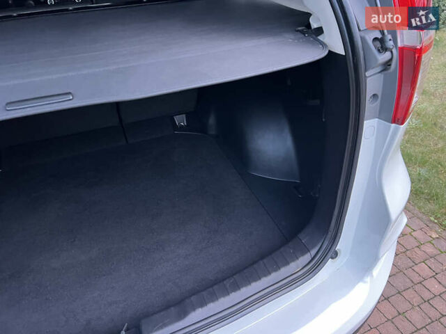 Белый Хонда СРВ, объемом двигателя 1.6 л и пробегом 151 тыс. км за 19850 $, фото 110 на Automoto.ua