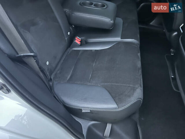 Белый Хонда СРВ, объемом двигателя 1.6 л и пробегом 151 тыс. км за 19850 $, фото 81 на Automoto.ua