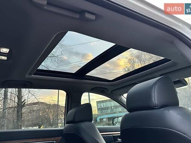 Белый Хонда СРВ, объемом двигателя 1.5 л и пробегом 101 тыс. км за 18300 $, фото 25 на Automoto.ua