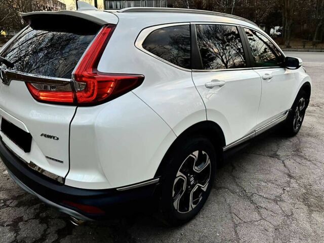 Белый Хонда СРВ, объемом двигателя 1.5 л и пробегом 101 тыс. км за 16300 $, фото 4 на Automoto.ua