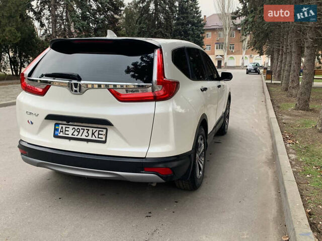 Хонда СРВ 2017 в Днепре (Днепропетровске) на Automoto.ua Белый Хонда СРВ, объемом двигателя 2.36 л и пробегом 64 тыс. км за 19500 $, фото 4 на Automoto.ua