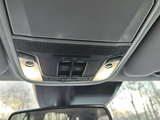 Белый Хонда СРВ, объемом двигателя 1.5 л и пробегом 101 тыс. км за 16300 $, фото 17 на Automoto.ua