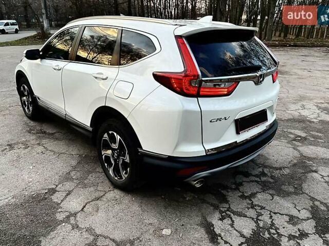 Белый Хонда СРВ, объемом двигателя 1.5 л и пробегом 101 тыс. км за 18300 $, фото 6 на Automoto.ua