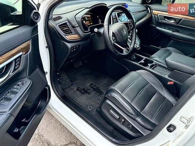 Белый Хонда СРВ, объемом двигателя 1.5 л и пробегом 101 тыс. км за 18300 $, фото 11 на Automoto.ua