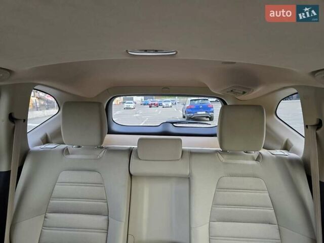 Белый Хонда СРВ, объемом двигателя 1.5 л и пробегом 115 тыс. км за 19500 $, фото 39 на Automoto.ua