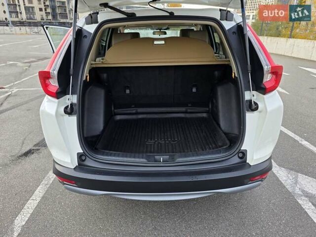 Белый Хонда СРВ, объемом двигателя 1.5 л и пробегом 115 тыс. км за 19500 $, фото 43 на Automoto.ua