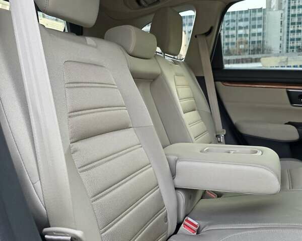 Белый Хонда СРВ, объемом двигателя 1.5 л и пробегом 115 тыс. км за 19500 $, фото 25 на Automoto.ua