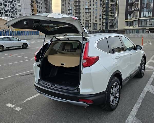 Белый Хонда СРВ, объемом двигателя 1.5 л и пробегом 115 тыс. км за 19500 $, фото 48 на Automoto.ua