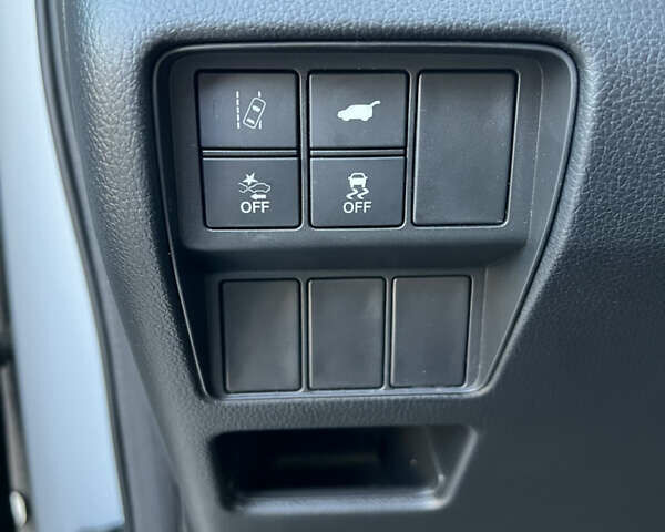 Белый Хонда СРВ, объемом двигателя 1.5 л и пробегом 148 тыс. км за 19850 $, фото 19 на Automoto.ua