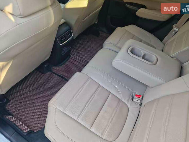 Білий Хонда СРВ, об'ємом двигуна 1.99 л та пробігом 72 тис. км за 28000 $, фото 10 на Automoto.ua