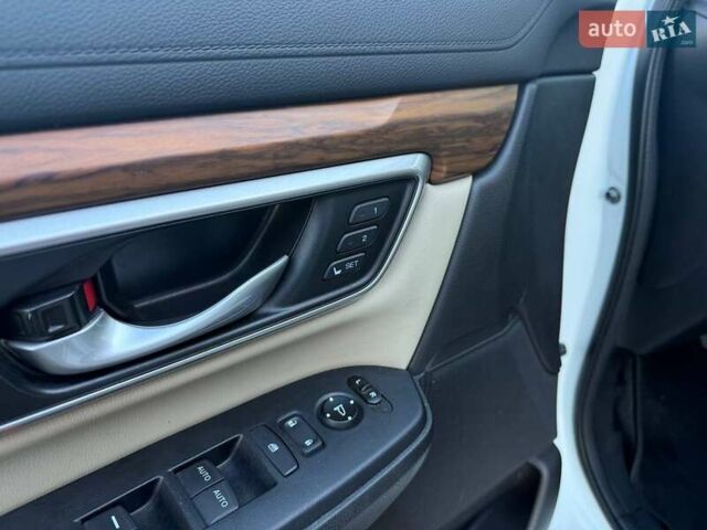 Белый Хонда СРВ, объемом двигателя 1.99 л и пробегом 79 тыс. км за 24990 $, фото 13 на Automoto.ua