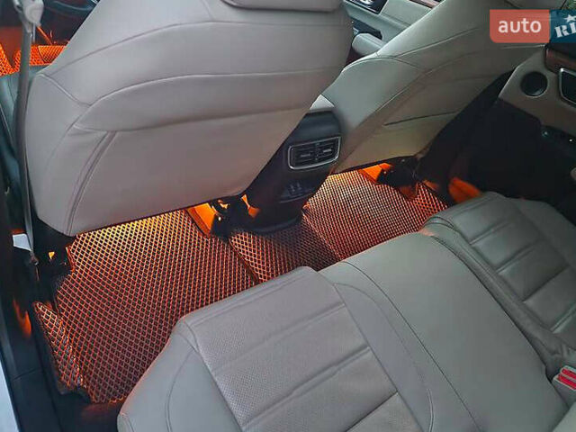 Білий Хонда СРВ, об'ємом двигуна 1.99 л та пробігом 72 тис. км за 28000 $, фото 2 на Automoto.ua
