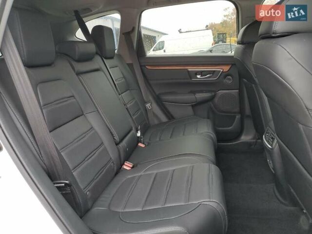 Белый Хонда СРВ, объемом двигателя 1.5 л и пробегом 43 тыс. км за 8900 $, фото 10 на Automoto.ua